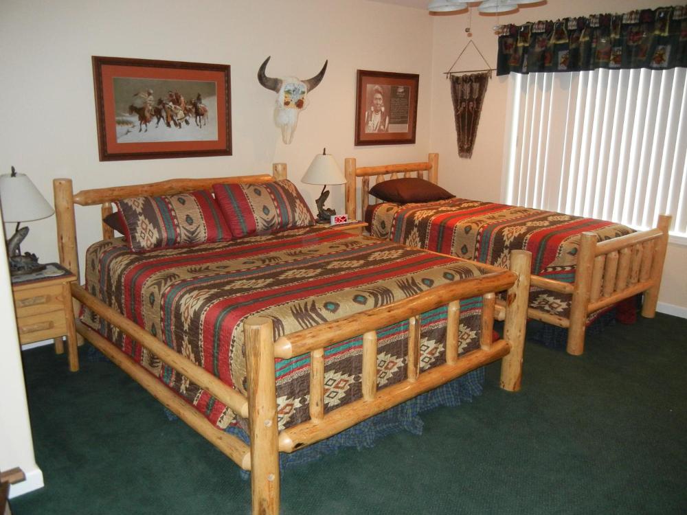 Triple Room with Private Bathroom interior